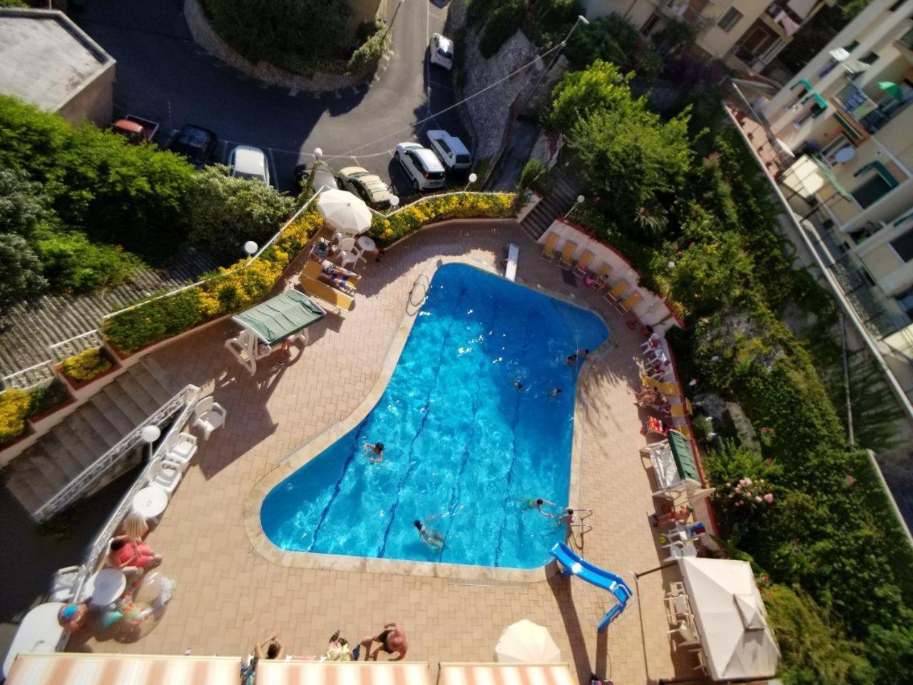 Residence Olivotti Finale Ligure Exterior photo