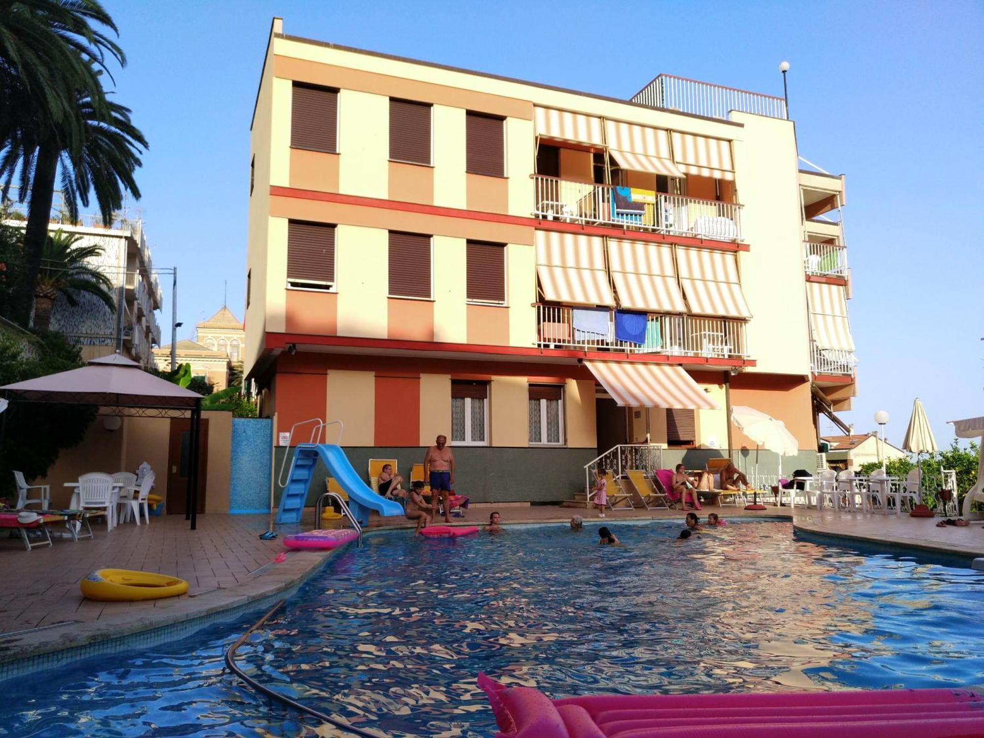 Residence Olivotti Finale Ligure Exterior photo