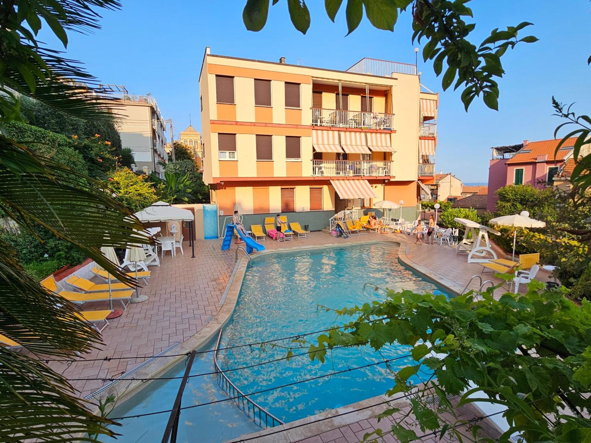 Residence Olivotti Finale Ligure Exterior photo